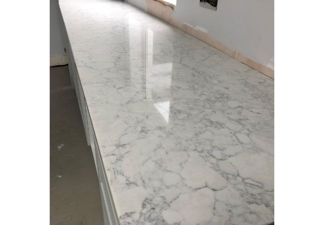 QUARTZ COUNTERTOP