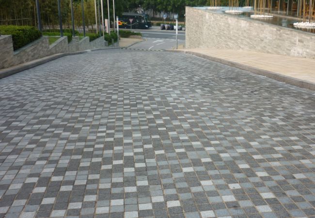Cube stone